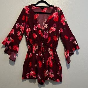 Express- medium romper. Light weight. Beautiful